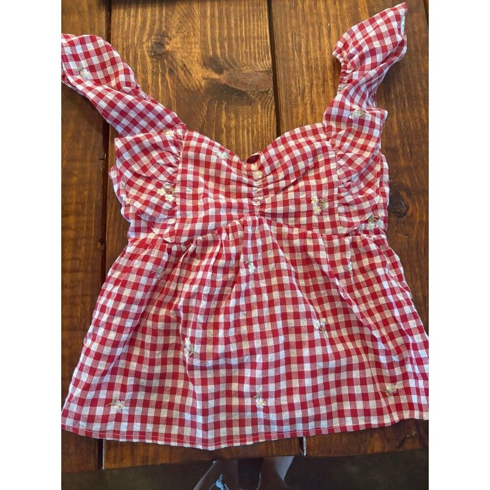 Red Gingham Top Sz small - VALENTINE READY